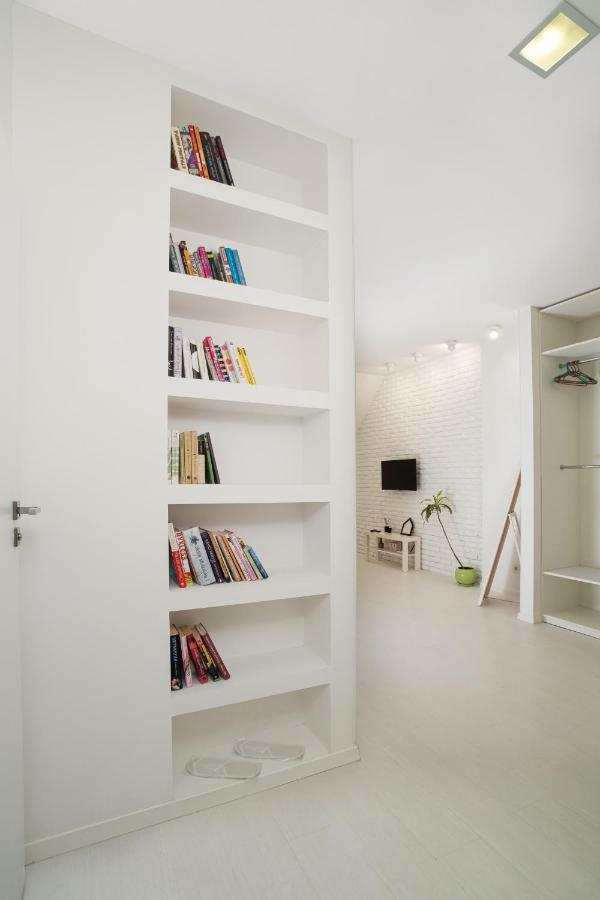 White Attic Apartment Odessa Eksteriør bilde